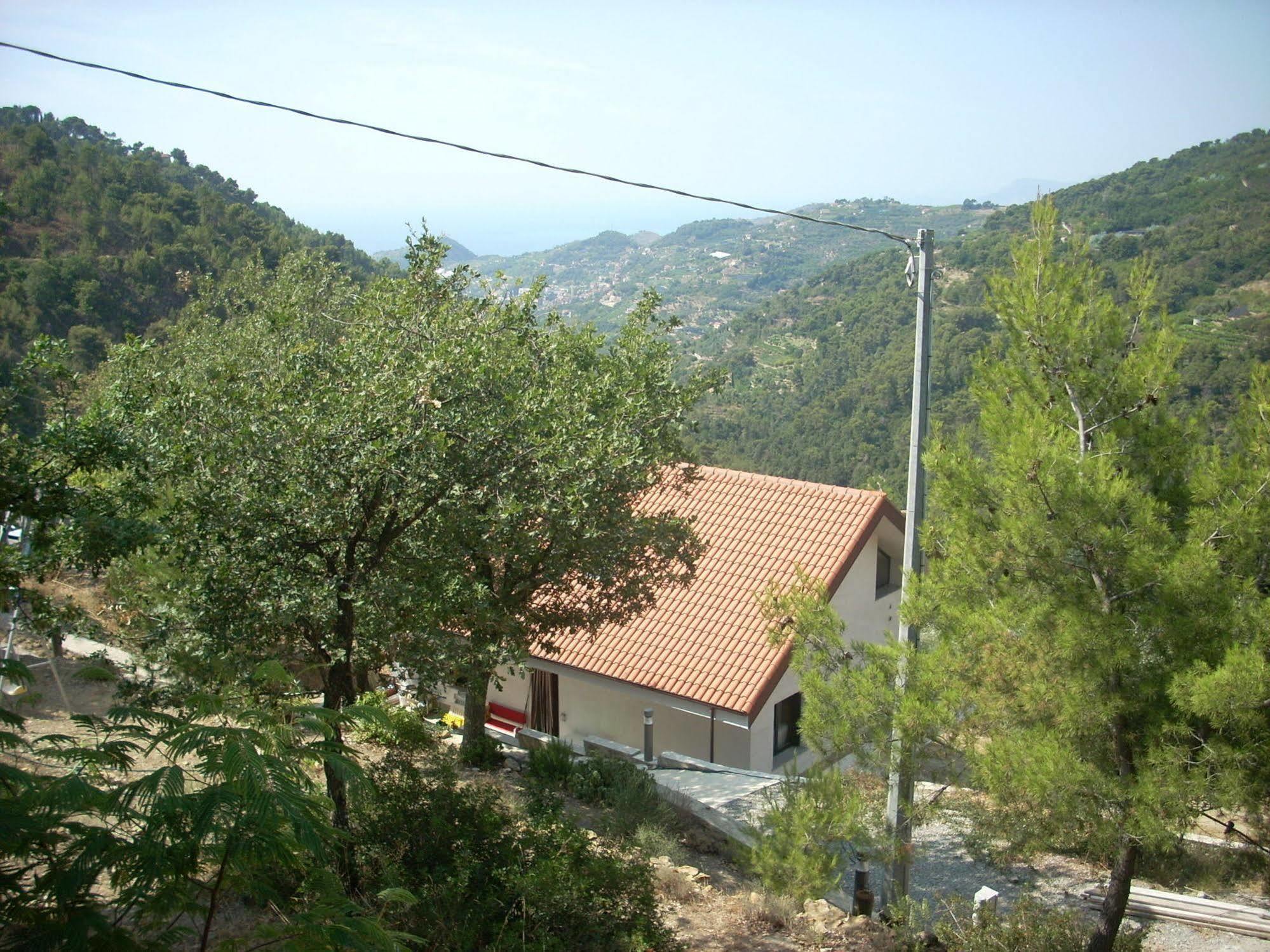 B&B L'Intrigante Seborga Exteriér fotografie